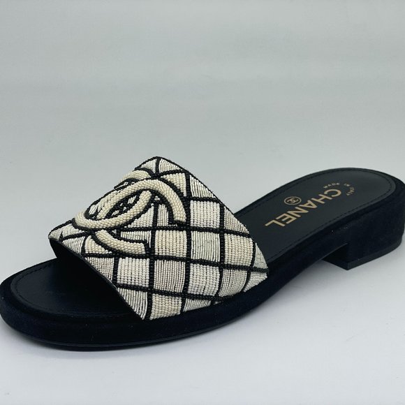 CHANEL 21A  Embroidered Pearl CC Suede Flat Slide Mules Sandals Shoes - Picture 1 of 16